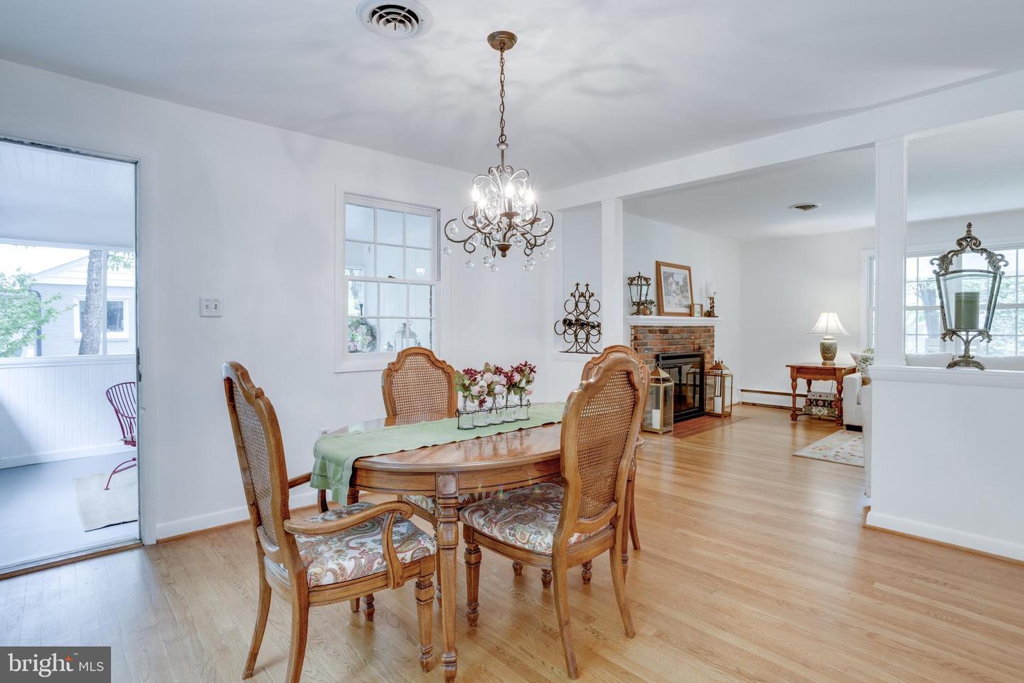 8605 VIRGINIA AVE, ANNANDALE, Virginia 22003, 4 Bedrooms Bedrooms, ,3 BathroomsBathrooms,Residential,For sale,8605 VIRGINIA AVE,VAFX2227936 MLS # VAFX2227936
