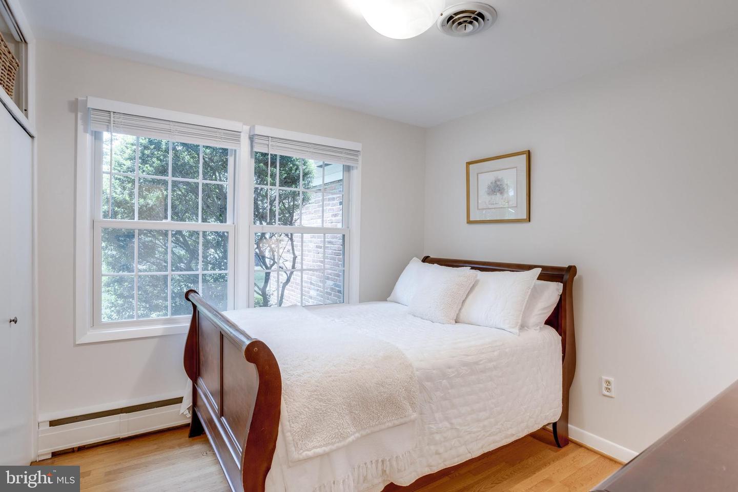 8605 VIRGINIA AVE, ANNANDALE, Virginia 22003, 4 Bedrooms Bedrooms, ,3 BathroomsBathrooms,Residential,For sale,8605 VIRGINIA AVE,VAFX2227936 MLS # VAFX2227936