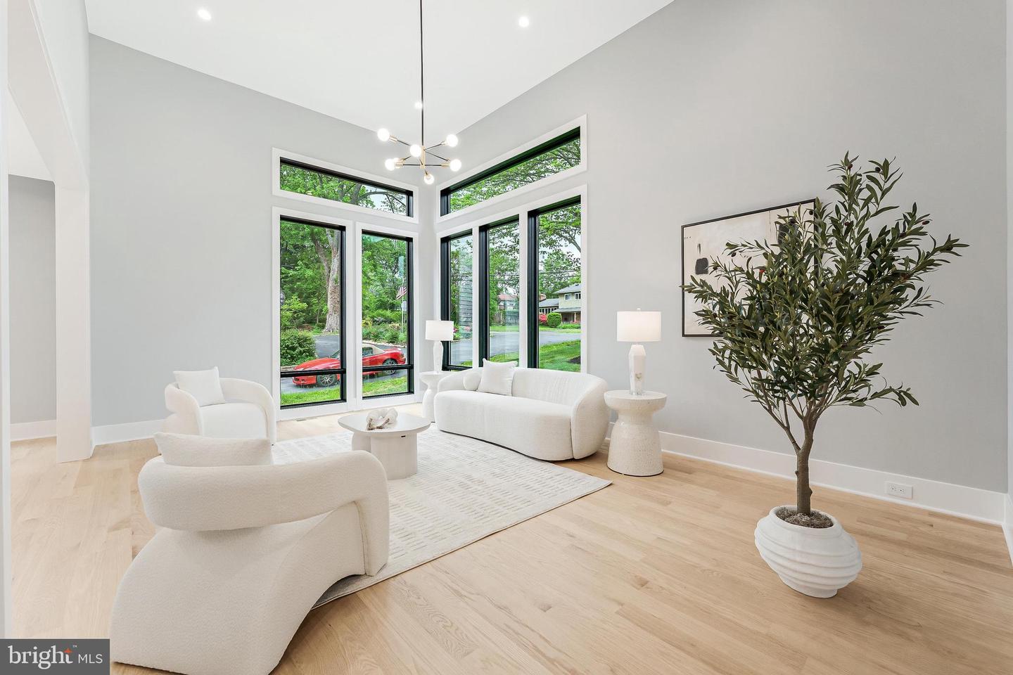 1052 BALLS HILL RD, MCLEAN, Virginia 22101, 6 Bedrooms Bedrooms, ,6 BathroomsBathrooms,Residential,For sale,1052 BALLS HILL RD,VAFX2228376 MLS # VAFX2228376