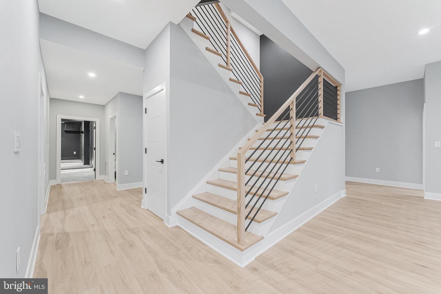 1052 BALLS HILL RD, MCLEAN, Virginia 22101, 6 Bedrooms Bedrooms, ,6 BathroomsBathrooms,Residential,For sale,1052 BALLS HILL RD,VAFX2228376 MLS # VAFX2228376