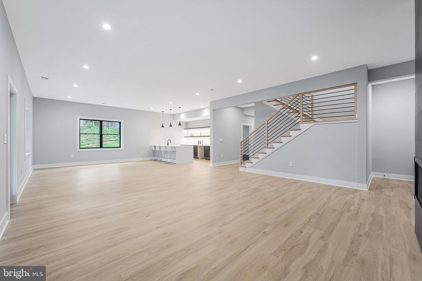1052 BALLS HILL RD, MCLEAN, Virginia 22101, 6 Bedrooms Bedrooms, ,6 BathroomsBathrooms,Residential,For sale,1052 BALLS HILL RD,VAFX2228376 MLS # VAFX2228376