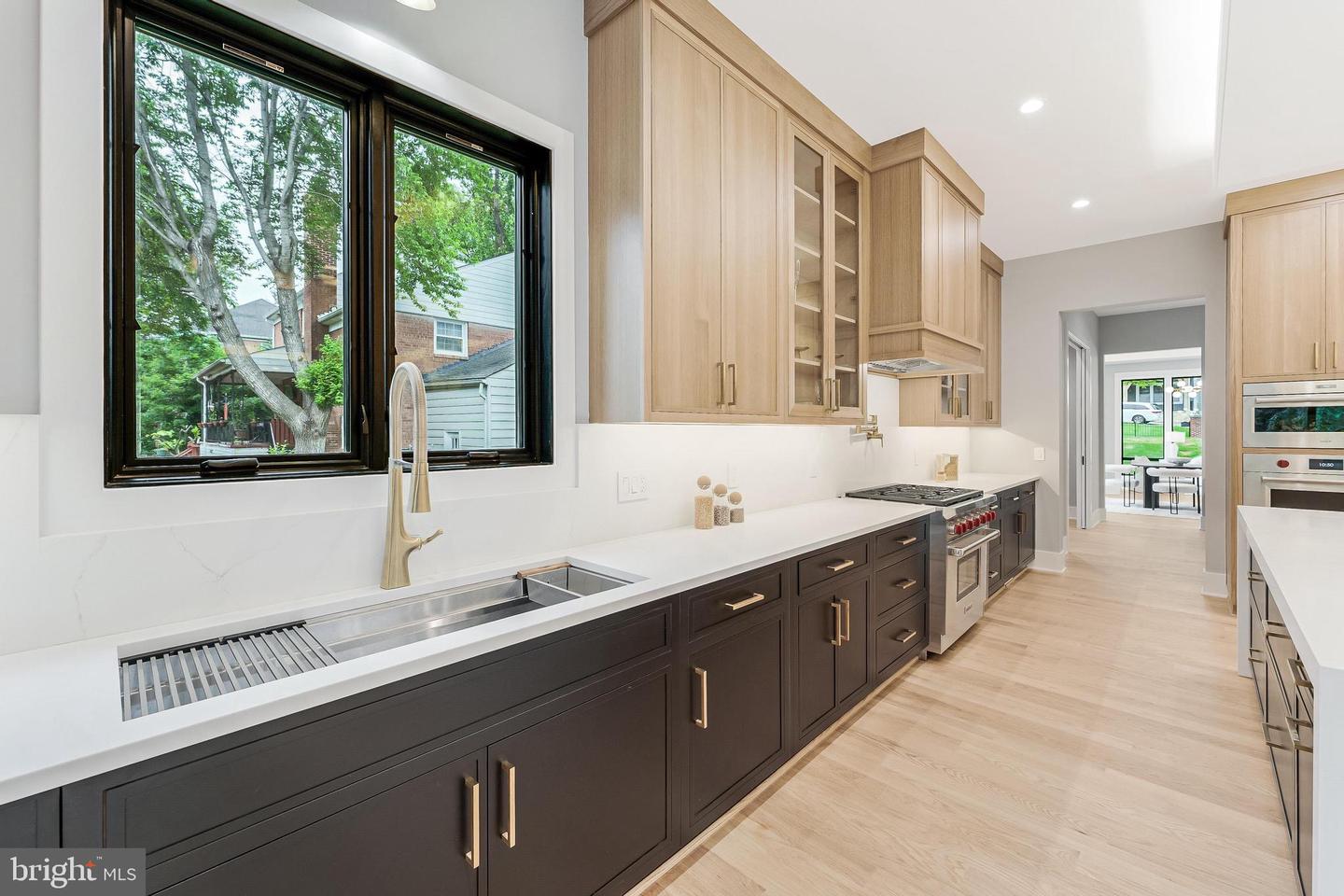 1052 BALLS HILL RD, MCLEAN, Virginia 22101, 6 Bedrooms Bedrooms, ,6 BathroomsBathrooms,Residential,For sale,1052 BALLS HILL RD,VAFX2228376 MLS # VAFX2228376