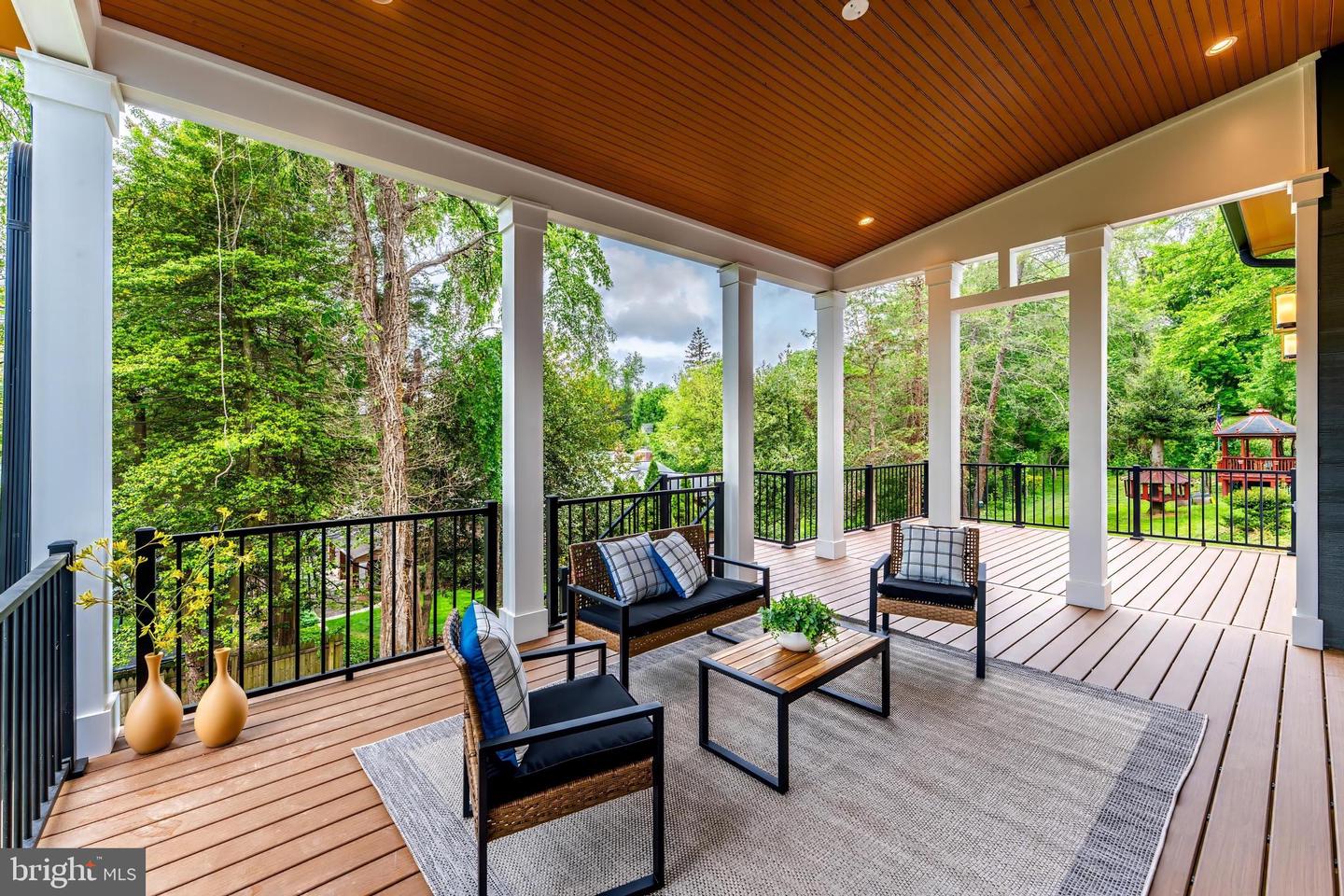 1052 BALLS HILL RD, MCLEAN, Virginia 22101, 6 Bedrooms Bedrooms, ,6 BathroomsBathrooms,Residential,For sale,1052 BALLS HILL RD,VAFX2228376 MLS # VAFX2228376