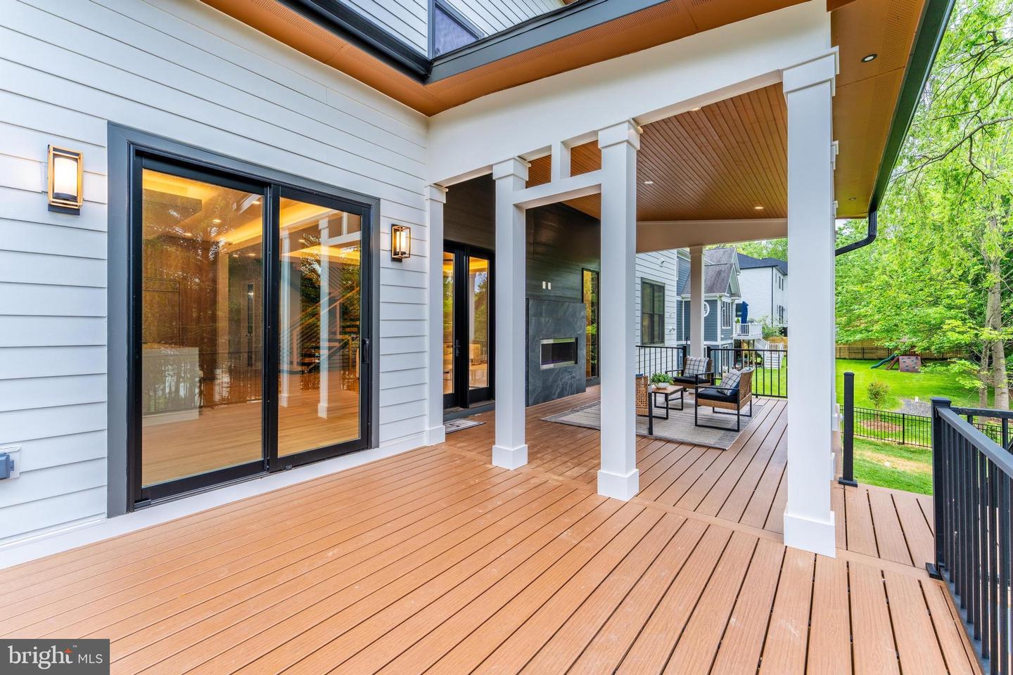 1052 BALLS HILL RD, MCLEAN, Virginia 22101, 6 Bedrooms Bedrooms, ,6 BathroomsBathrooms,Residential,For sale,1052 BALLS HILL RD,VAFX2228376 MLS # VAFX2228376