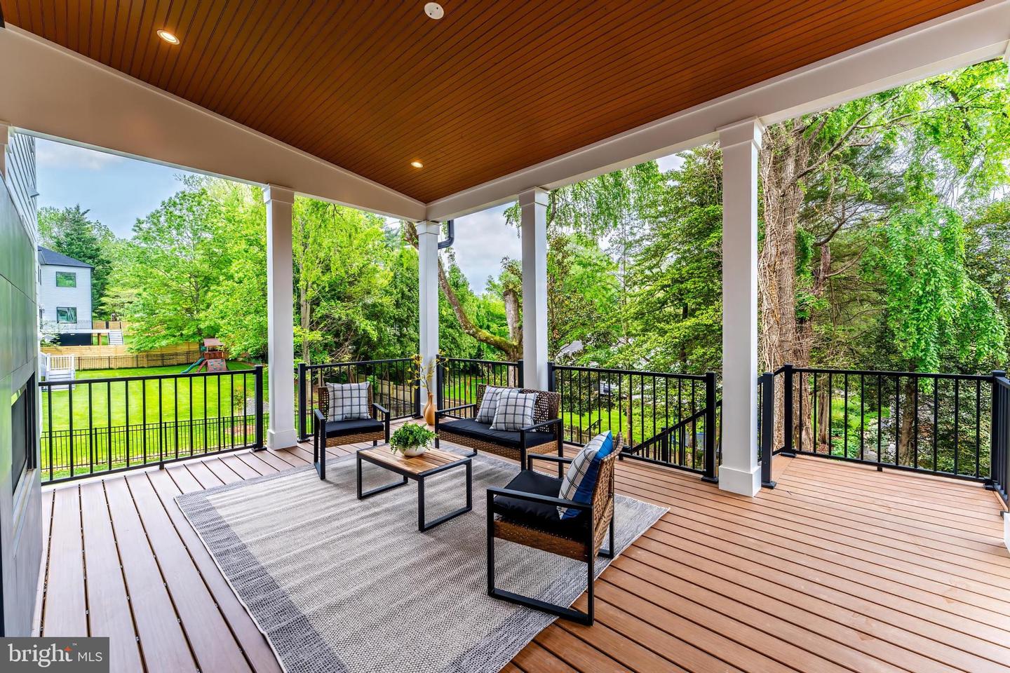 1052 BALLS HILL RD, MCLEAN, Virginia 22101, 6 Bedrooms Bedrooms, ,6 BathroomsBathrooms,Residential,For sale,1052 BALLS HILL RD,VAFX2228376 MLS # VAFX2228376