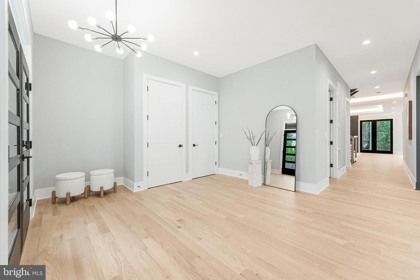 1052 BALLS HILL RD, MCLEAN, Virginia 22101, 6 Bedrooms Bedrooms, ,6 BathroomsBathrooms,Residential,For sale,1052 BALLS HILL RD,VAFX2228376 MLS # VAFX2228376
