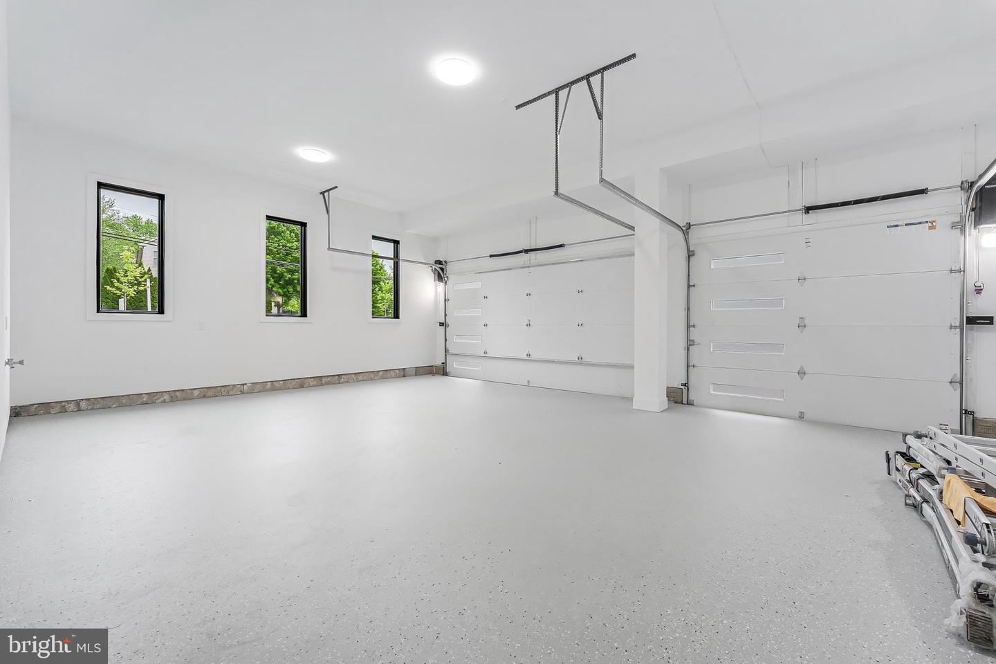 1052 BALLS HILL RD, MCLEAN, Virginia 22101, 6 Bedrooms Bedrooms, ,6 BathroomsBathrooms,Residential,For sale,1052 BALLS HILL RD,VAFX2228376 MLS # VAFX2228376