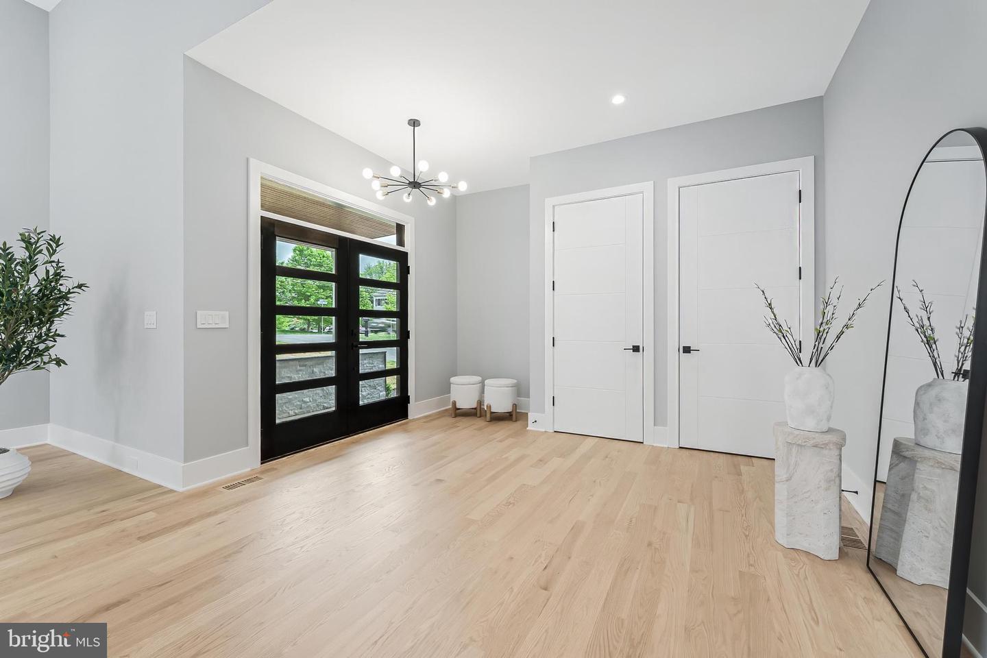 1052 BALLS HILL RD, MCLEAN, Virginia 22101, 6 Bedrooms Bedrooms, ,6 BathroomsBathrooms,Residential,For sale,1052 BALLS HILL RD,VAFX2228376 MLS # VAFX2228376