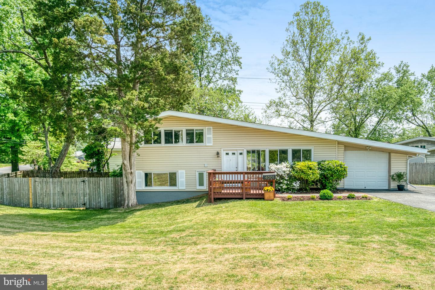4001 IVANHOE LN, ALEXANDRIA, Virginia 22310, 4 Bedrooms Bedrooms, ,2 BathroomsBathrooms,Residential,For sale,4001 IVANHOE LN,VAFX2228874 MLS # VAFX2228874