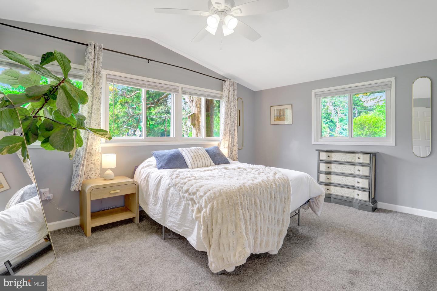 4001 IVANHOE LN, ALEXANDRIA, Virginia 22310, 4 Bedrooms Bedrooms, ,2 BathroomsBathrooms,Residential,For sale,4001 IVANHOE LN,VAFX2228874 MLS # VAFX2228874