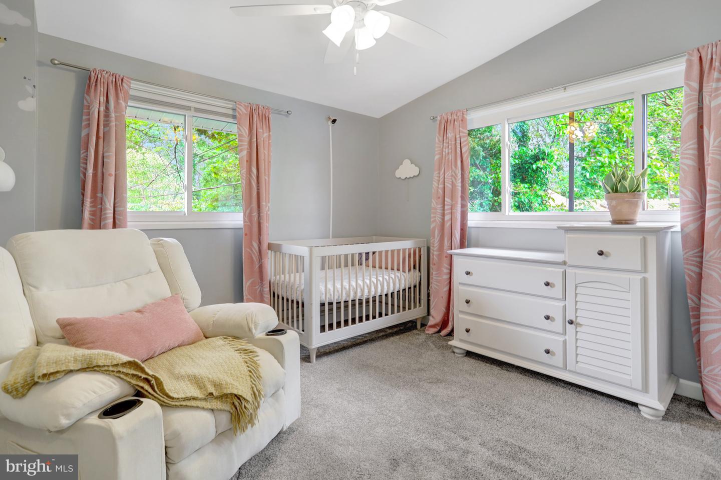 4001 IVANHOE LN, ALEXANDRIA, Virginia 22310, 4 Bedrooms Bedrooms, ,2 BathroomsBathrooms,Residential,For sale,4001 IVANHOE LN,VAFX2228874 MLS # VAFX2228874