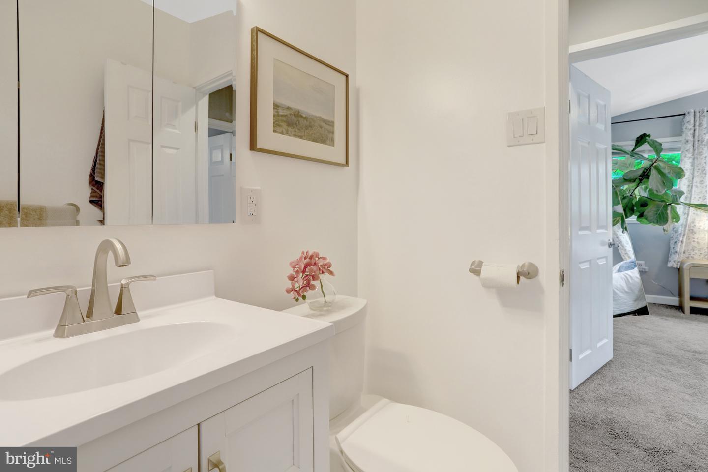 4001 IVANHOE LN, ALEXANDRIA, Virginia 22310, 4 Bedrooms Bedrooms, ,2 BathroomsBathrooms,Residential,For sale,4001 IVANHOE LN,VAFX2228874 MLS # VAFX2228874