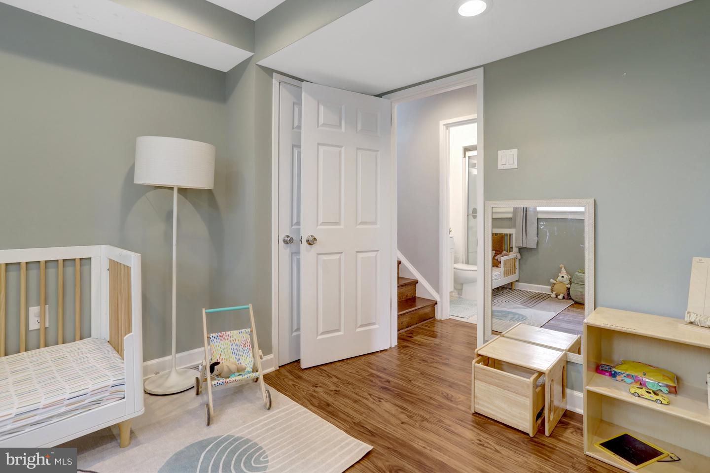 4001 IVANHOE LN, ALEXANDRIA, Virginia 22310, 4 Bedrooms Bedrooms, ,2 BathroomsBathrooms,Residential,For sale,4001 IVANHOE LN,VAFX2228874 MLS # VAFX2228874