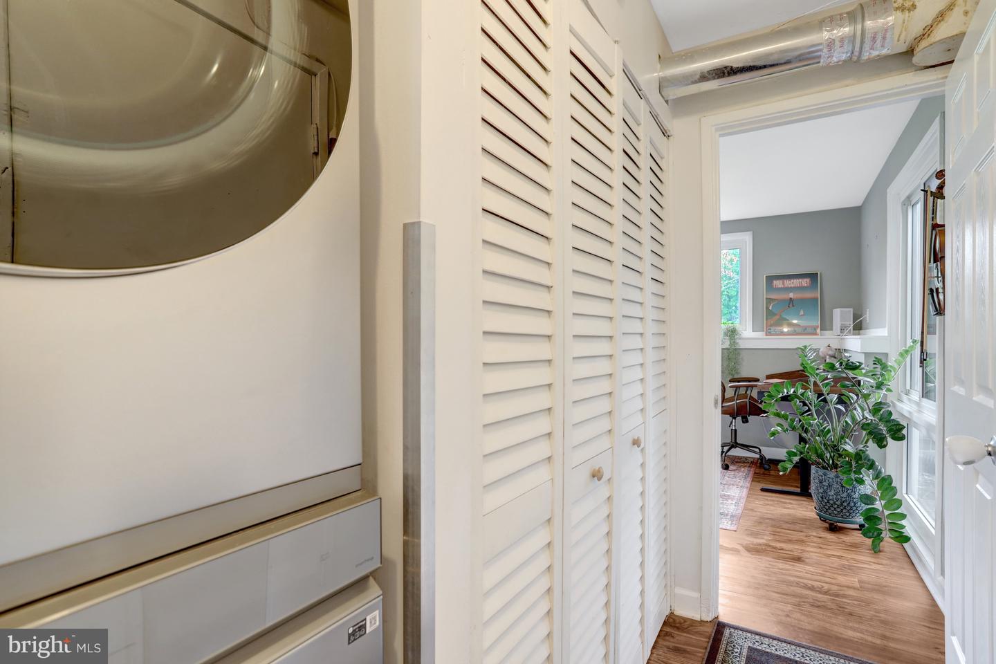 4001 IVANHOE LN, ALEXANDRIA, Virginia 22310, 4 Bedrooms Bedrooms, ,2 BathroomsBathrooms,Residential,For sale,4001 IVANHOE LN,VAFX2228874 MLS # VAFX2228874
