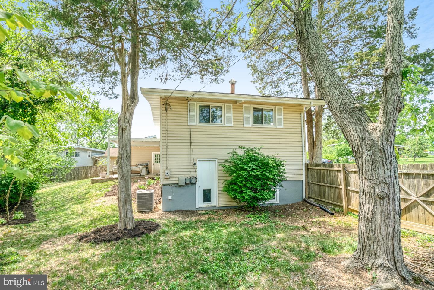 4001 IVANHOE LN, ALEXANDRIA, Virginia 22310, 4 Bedrooms Bedrooms, ,2 BathroomsBathrooms,Residential,For sale,4001 IVANHOE LN,VAFX2228874 MLS # VAFX2228874