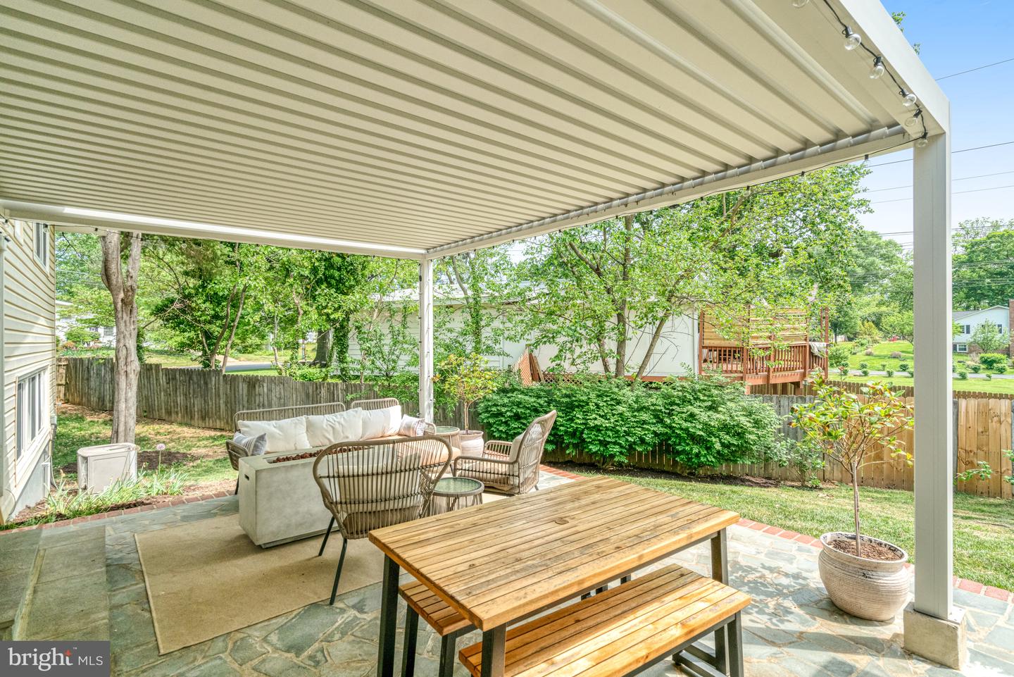 4001 IVANHOE LN, ALEXANDRIA, Virginia 22310, 4 Bedrooms Bedrooms, ,2 BathroomsBathrooms,Residential,For sale,4001 IVANHOE LN,VAFX2228874 MLS # VAFX2228874