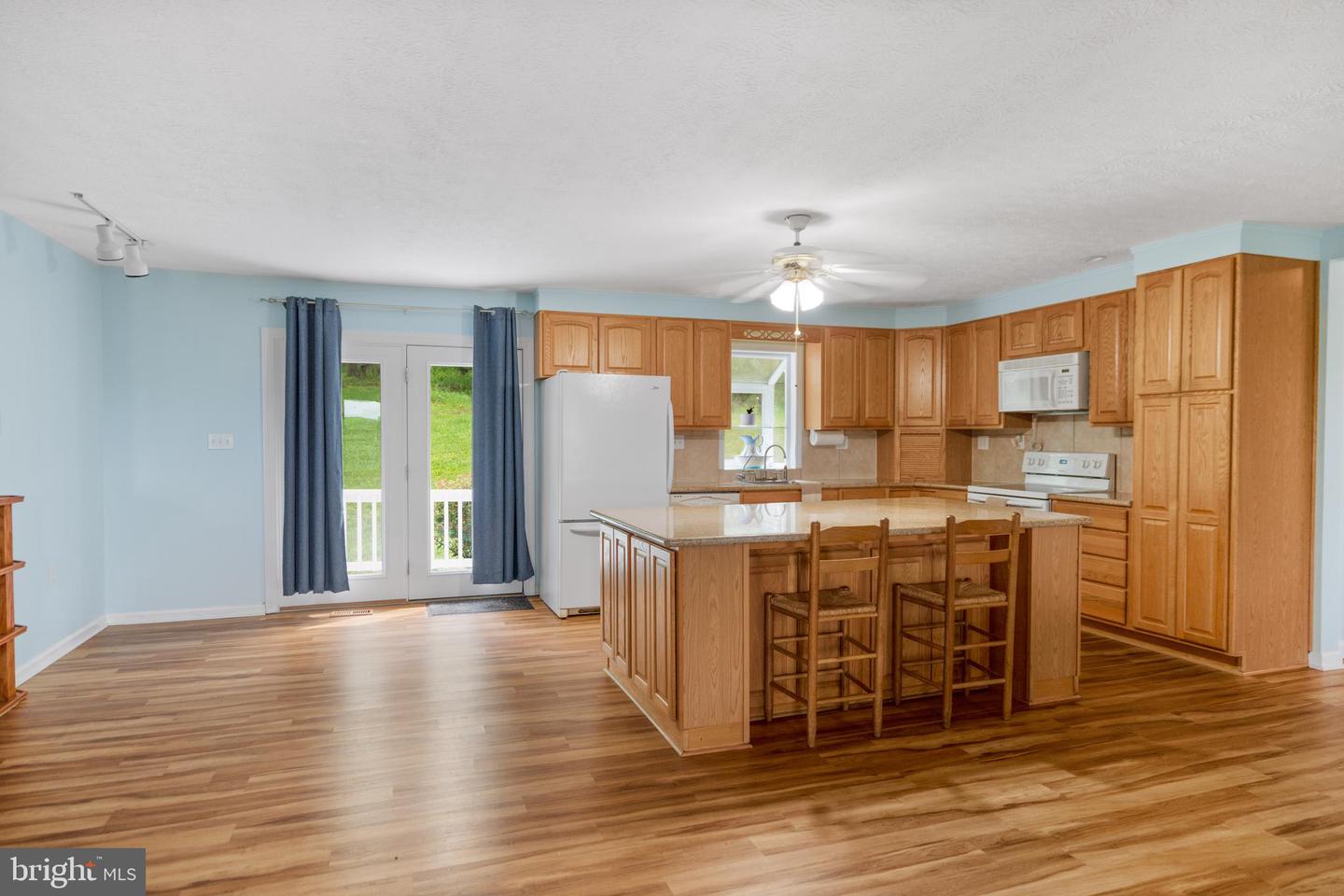 531 PARKVIEW ESTATES RD, LURAY, Virginia 22835, 3 Bedrooms Bedrooms, ,3 BathroomsBathrooms,Residential,For sale,531 PARKVIEW ESTATES RD,VAPA2004630 MLS # VAPA2004630