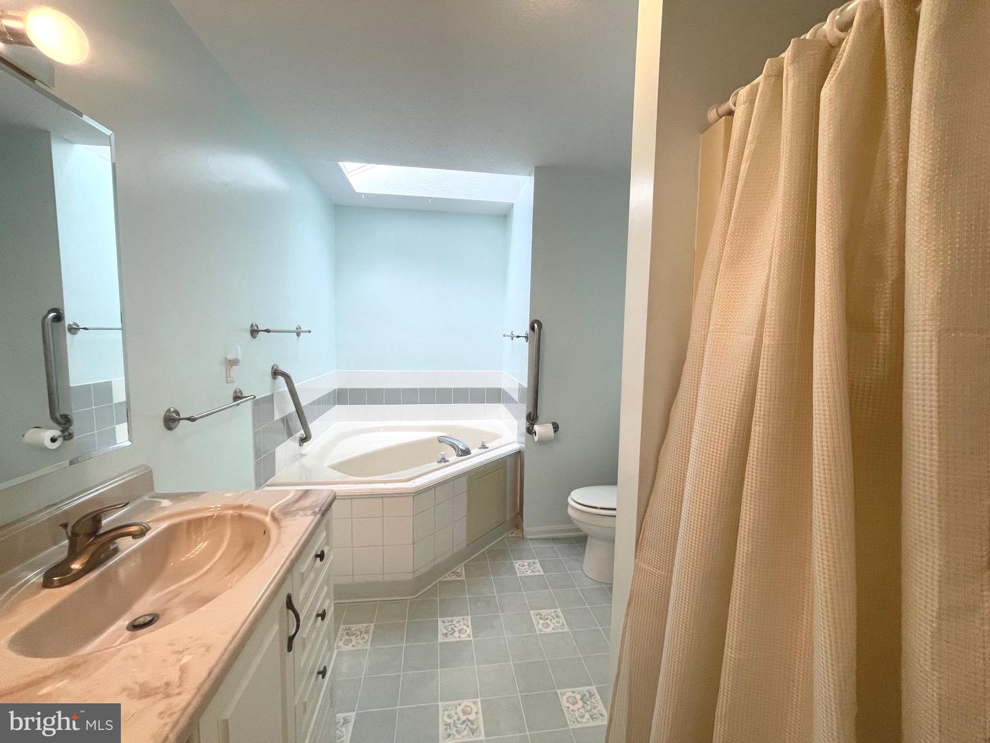 531 PARKVIEW ESTATES RD, LURAY, Virginia 22835, 3 Bedrooms Bedrooms, ,3 BathroomsBathrooms,Residential,For sale,531 PARKVIEW ESTATES RD,VAPA2004630 MLS # VAPA2004630