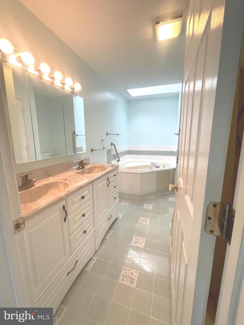 531 PARKVIEW ESTATES RD, LURAY, Virginia 22835, 3 Bedrooms Bedrooms, ,3 BathroomsBathrooms,Residential,For sale,531 PARKVIEW ESTATES RD,VAPA2004630 MLS # VAPA2004630