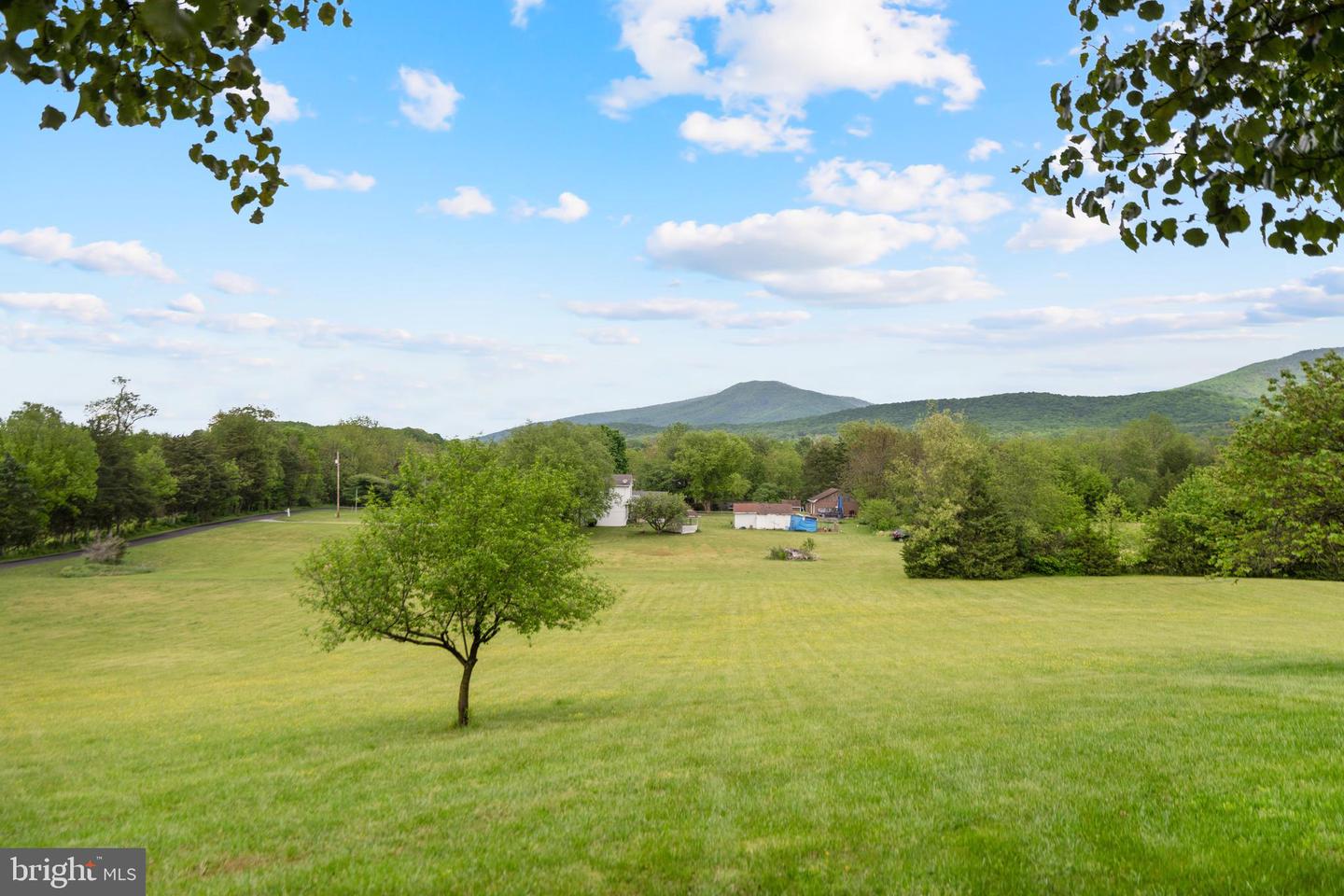 531 PARKVIEW ESTATES RD, LURAY, Virginia 22835, 3 Bedrooms Bedrooms, ,3 BathroomsBathrooms,Residential,For sale,531 PARKVIEW ESTATES RD,VAPA2004630 MLS # VAPA2004630