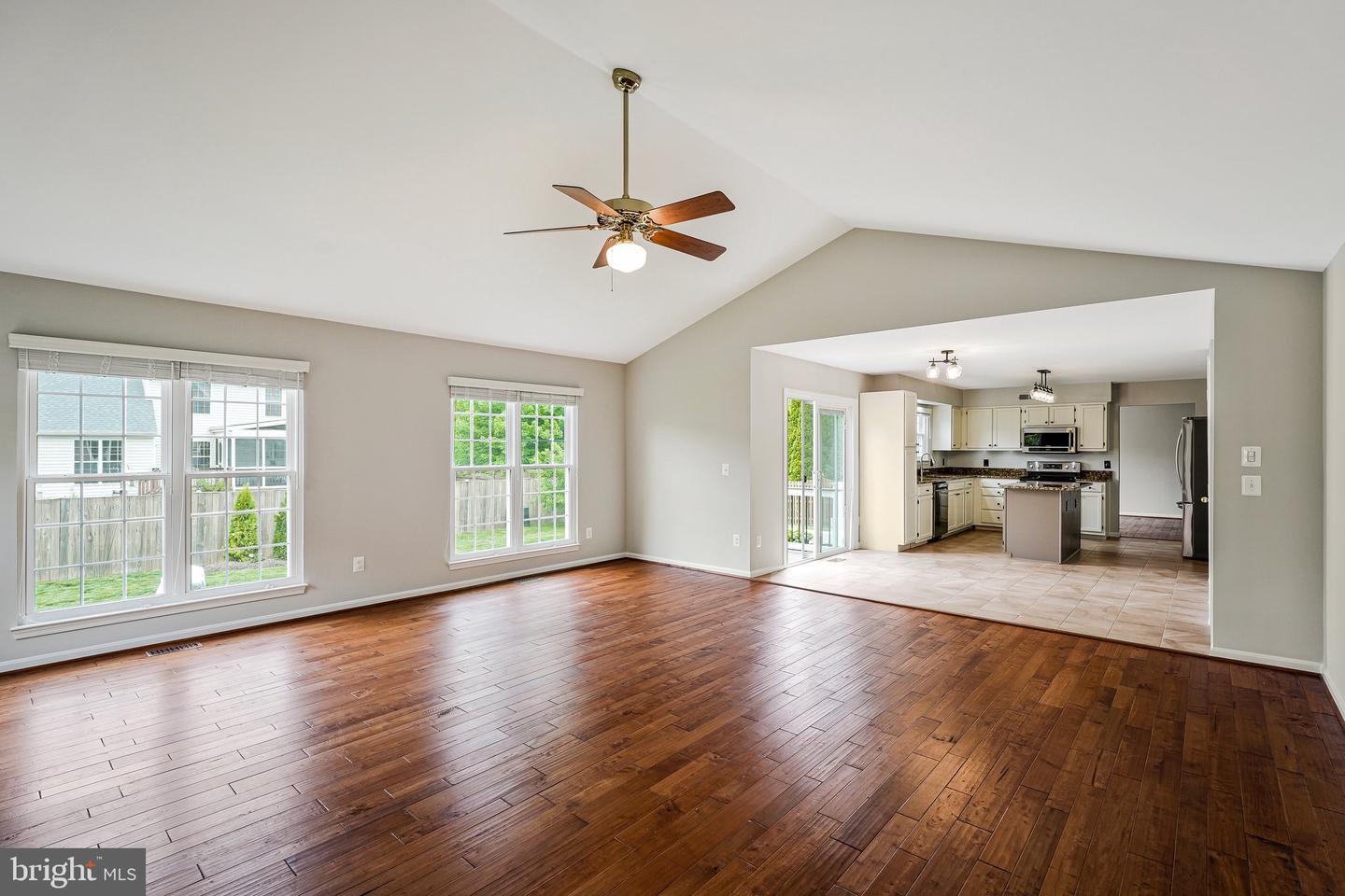 218 FOXBOROUGH DR SW, LEESBURG, Virginia 20175, 4 Bedrooms Bedrooms, ,3 BathroomsBathrooms,Residential,For sale,218 FOXBOROUGH DR SW,VALO2091906 MLS # VALO2091906