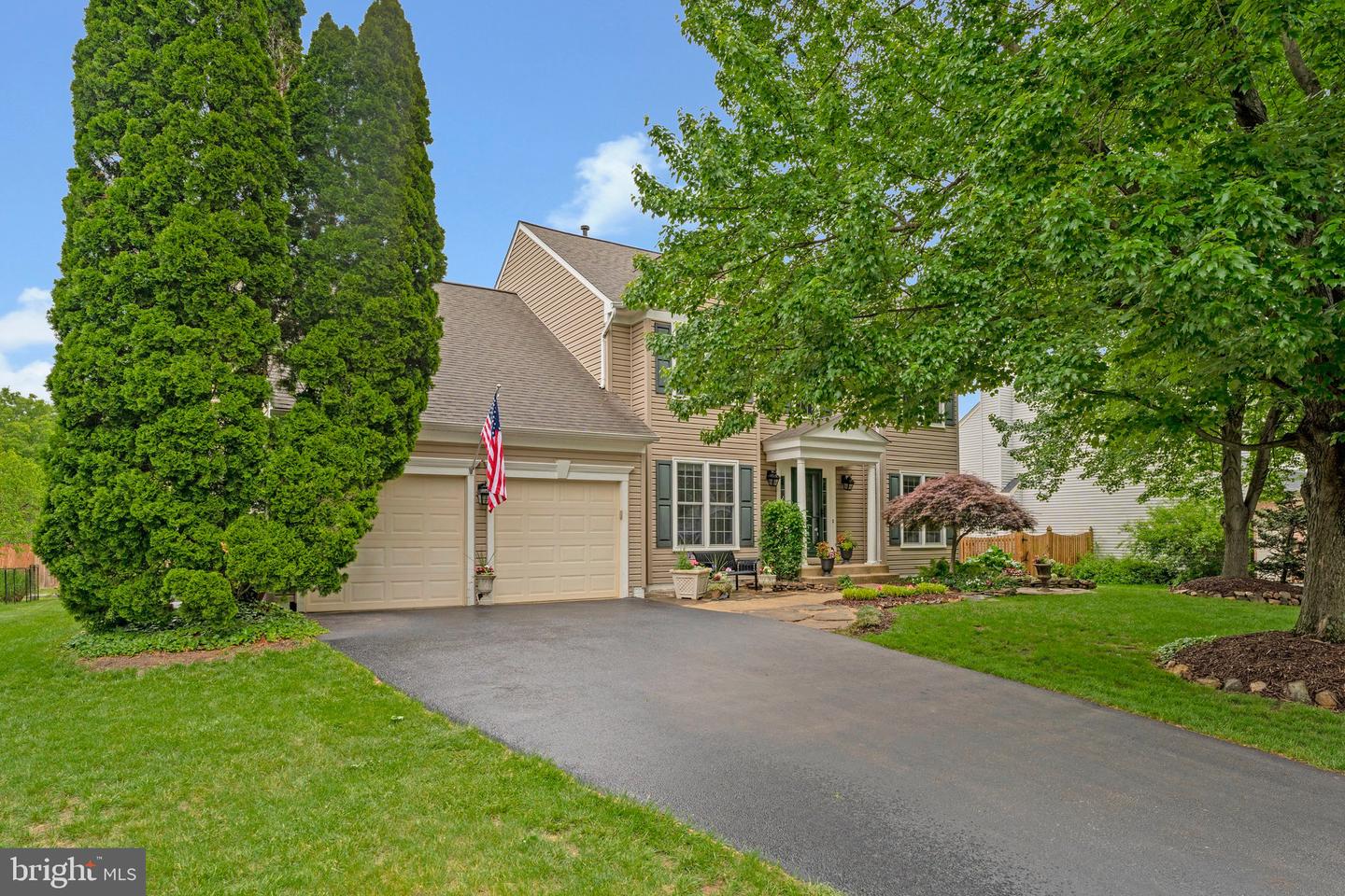 218 FOXBOROUGH DR SW, LEESBURG, Virginia 20175, 4 Bedrooms Bedrooms, ,3 BathroomsBathrooms,Residential,For sale,218 FOXBOROUGH DR SW,VALO2091906 MLS # VALO2091906