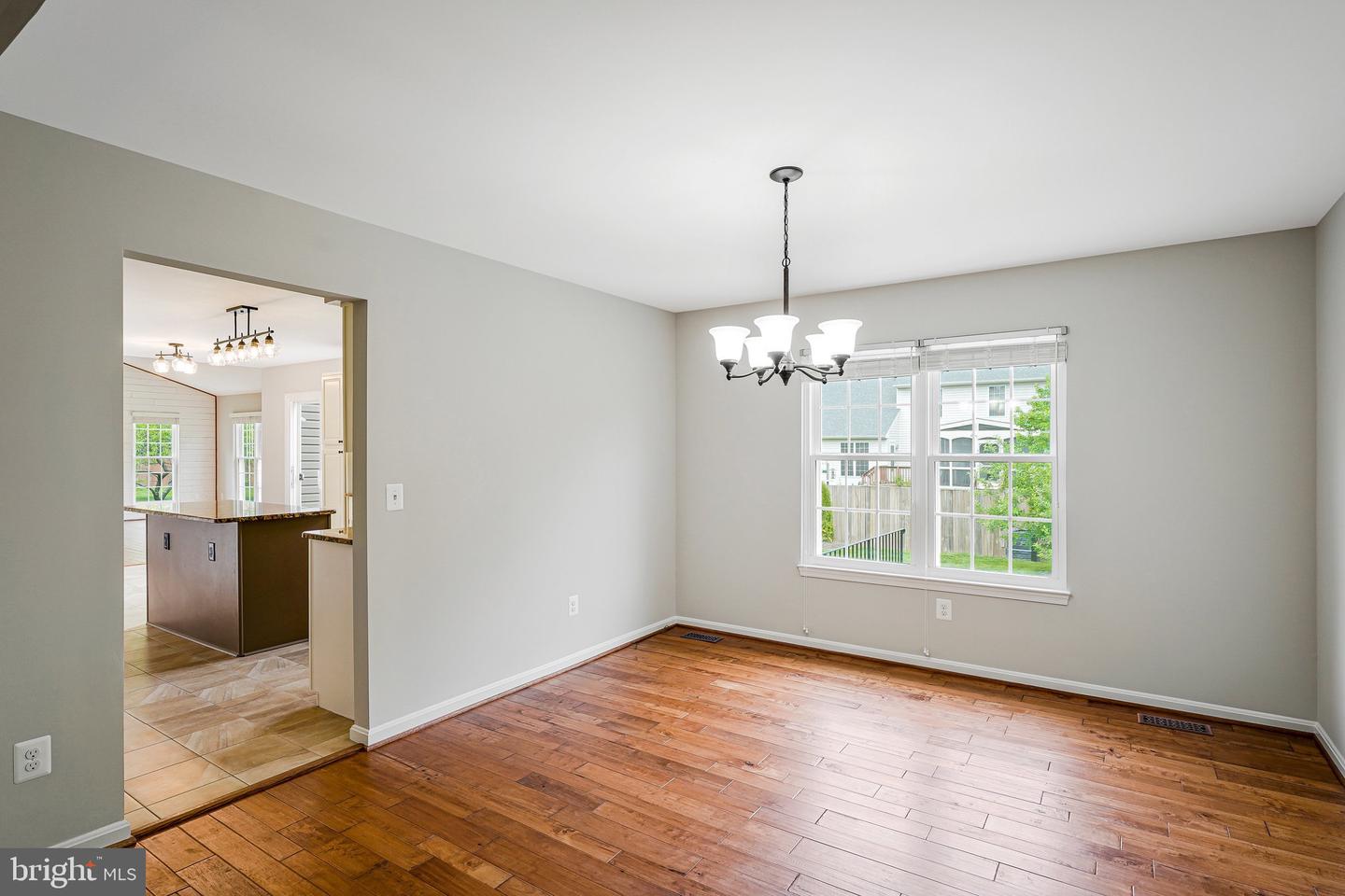 218 FOXBOROUGH DR SW, LEESBURG, Virginia 20175, 4 Bedrooms Bedrooms, ,3 BathroomsBathrooms,Residential,For sale,218 FOXBOROUGH DR SW,VALO2091906 MLS # VALO2091906