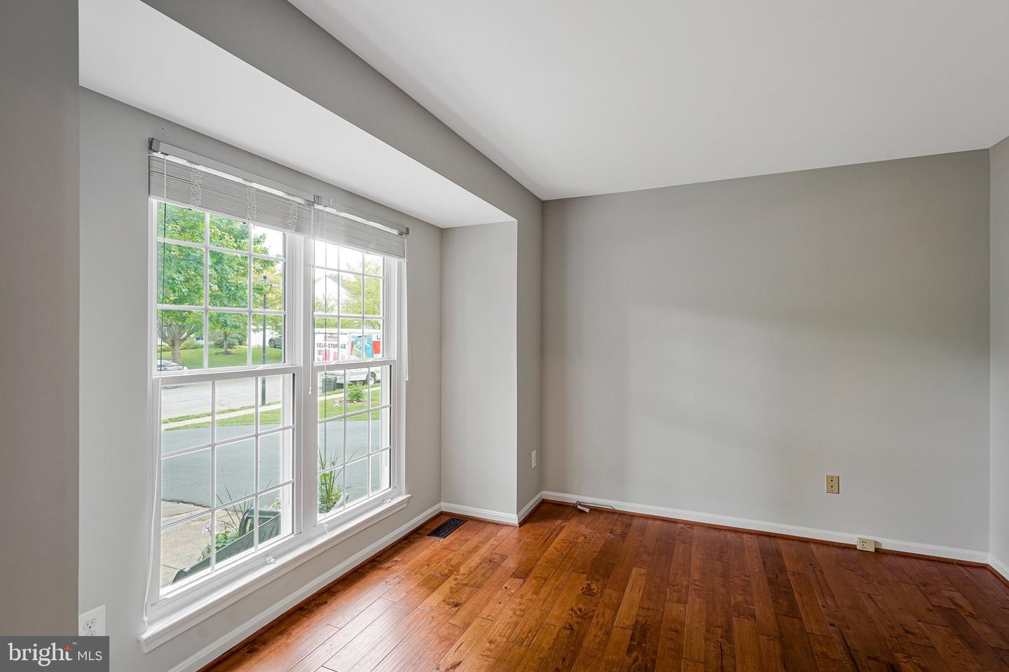 218 FOXBOROUGH DR SW, LEESBURG, Virginia 20175, 4 Bedrooms Bedrooms, ,3 BathroomsBathrooms,Residential,For sale,218 FOXBOROUGH DR SW,VALO2091906 MLS # VALO2091906