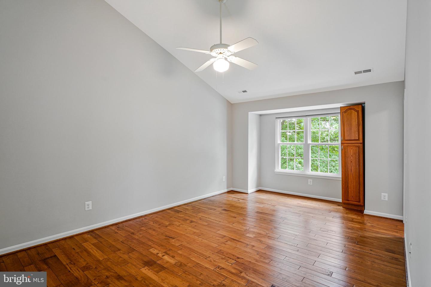 218 FOXBOROUGH DR SW, LEESBURG, Virginia 20175, 4 Bedrooms Bedrooms, ,3 BathroomsBathrooms,Residential,For sale,218 FOXBOROUGH DR SW,VALO2091906 MLS # VALO2091906