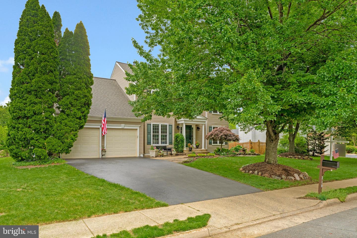 218 FOXBOROUGH DR SW, LEESBURG, Virginia 20175, 4 Bedrooms Bedrooms, ,3 BathroomsBathrooms,Residential,For sale,218 FOXBOROUGH DR SW,VALO2091906 MLS # VALO2091906