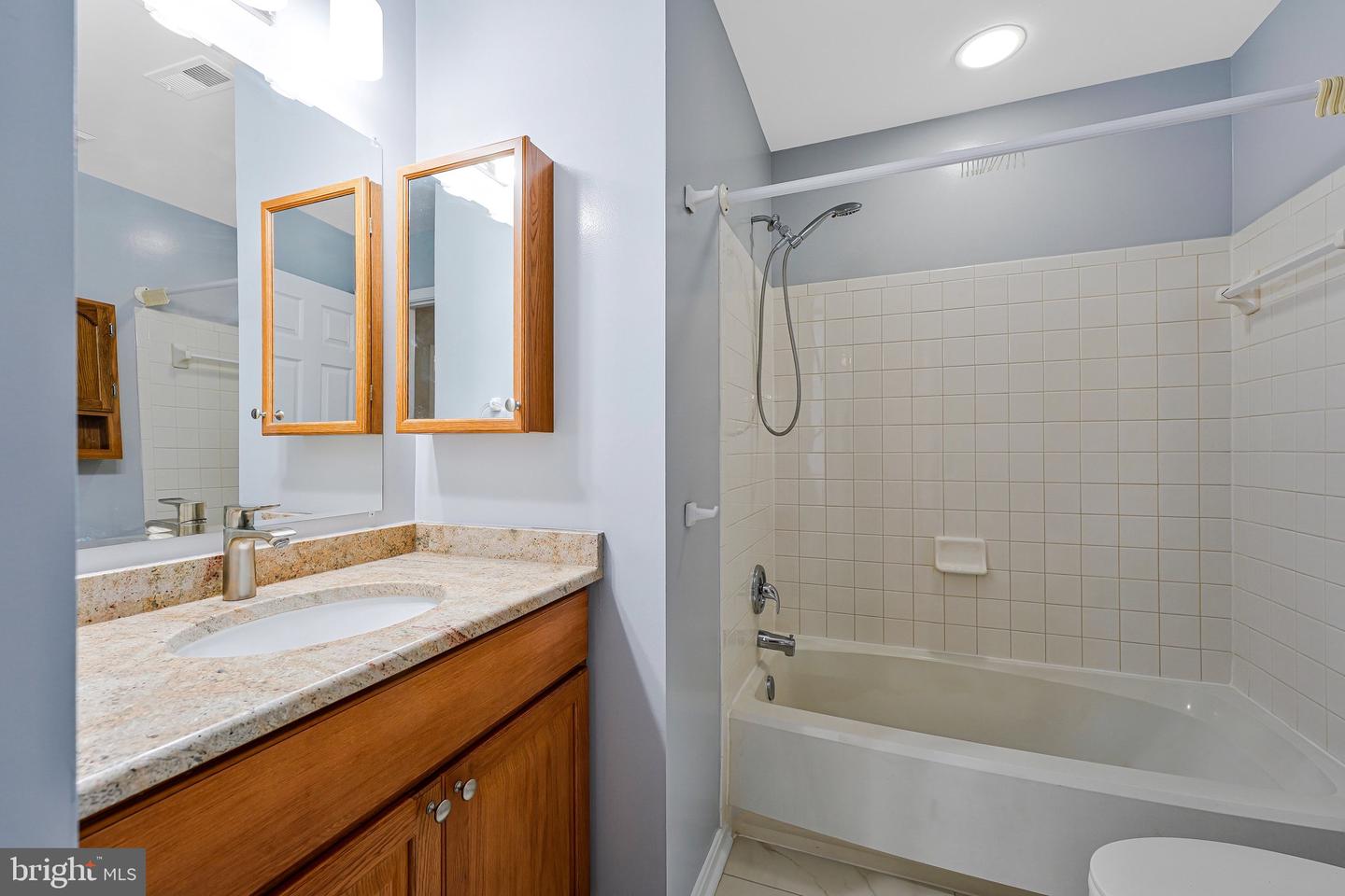 218 FOXBOROUGH DR SW, LEESBURG, Virginia 20175, 4 Bedrooms Bedrooms, ,3 BathroomsBathrooms,Residential,For sale,218 FOXBOROUGH DR SW,VALO2091906 MLS # VALO2091906