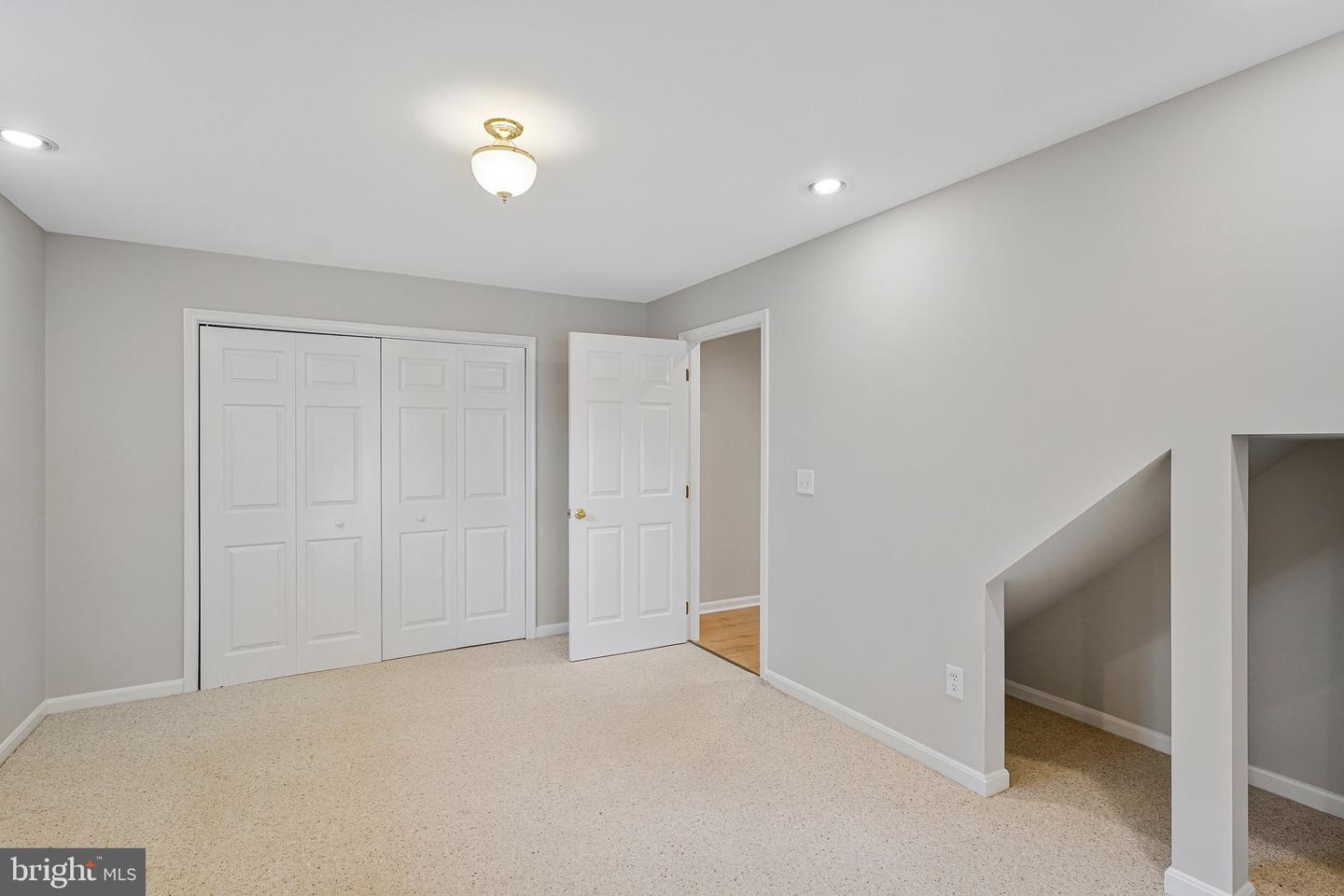 218 FOXBOROUGH DR SW, LEESBURG, Virginia 20175, 4 Bedrooms Bedrooms, ,3 BathroomsBathrooms,Residential,For sale,218 FOXBOROUGH DR SW,VALO2091906 MLS # VALO2091906