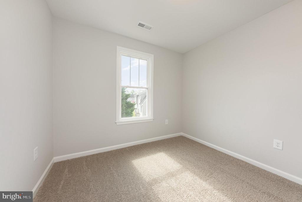100 GERBER DR, FREDERICKSBURG, Virginia, ,Residential,100 GERBER DR,VASP2033020 MLS # VASP2033020
