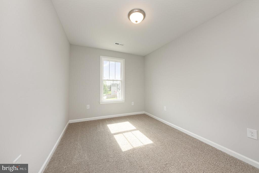 100 GERBER DR, FREDERICKSBURG, Virginia, ,Residential,100 GERBER DR,VASP2033020 MLS # VASP2033020