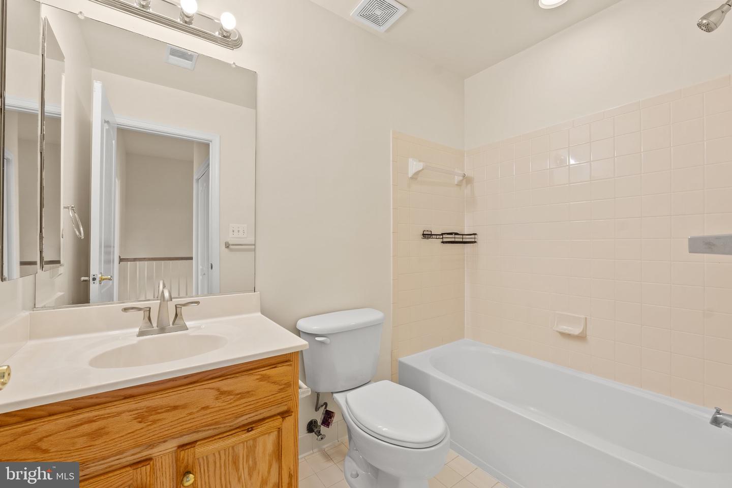 13604 RED SQUIRREL WAY, HERNDON, Virginia 20171, 3 Bedrooms Bedrooms, ,2 BathroomsBathrooms,Residential,For sale,13604 RED SQUIRREL WAY,VAFX2229882 MLS # VAFX2229882