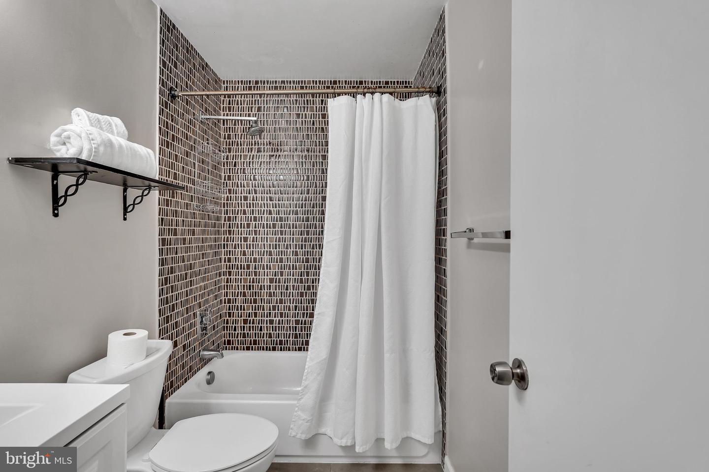 605 P ST NW, WASHINGTON, District Of Columbia 20001, ,Land,For sale,605 P ST NW,DCDC2199946 MLS # DCDC2199946