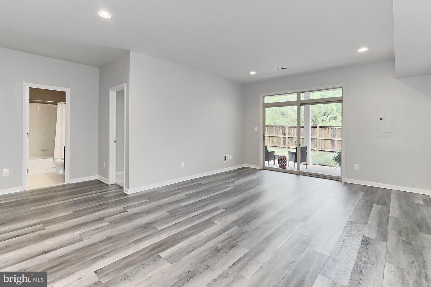 23398 EVENING PRIMROSE SQ, BRAMBLETON, Virginia 20148, 4 Bedrooms Bedrooms, ,3 BathroomsBathrooms,Residential,For sale,23398 EVENING PRIMROSE SQ,VALO2092224 MLS # VALO2092224