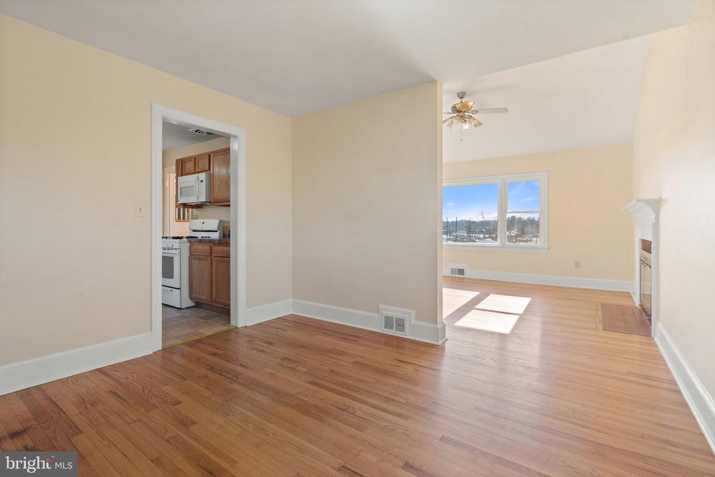 515 RADIO LANE, CULPEPER, Virginia 22701, 4 Bedrooms Bedrooms, ,1 BathroomBathrooms,Residential,515 RADIO LANE,VACU2009504 MLS # VACU2009504