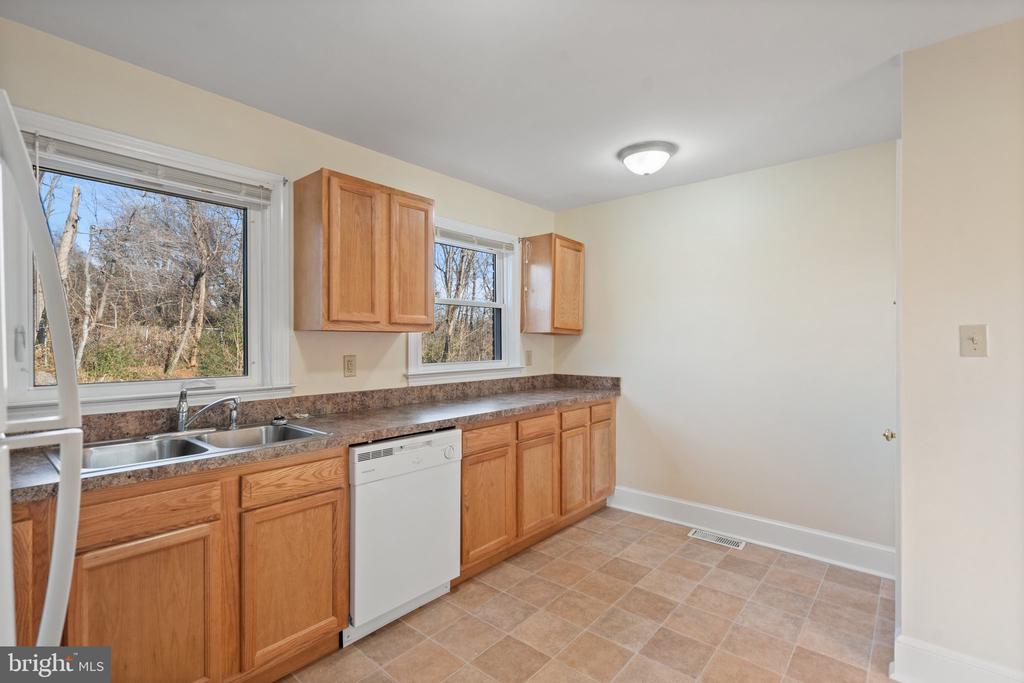 515 RADIO LANE, CULPEPER, Virginia 22701, 4 Bedrooms Bedrooms, ,1 BathroomBathrooms,Residential,515 RADIO LANE,VACU2009504 MLS # VACU2009504