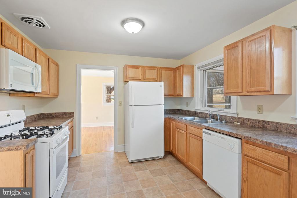515 RADIO LANE, CULPEPER, Virginia 22701, 4 Bedrooms Bedrooms, ,1 BathroomBathrooms,Residential,515 RADIO LANE,VACU2009504 MLS # VACU2009504