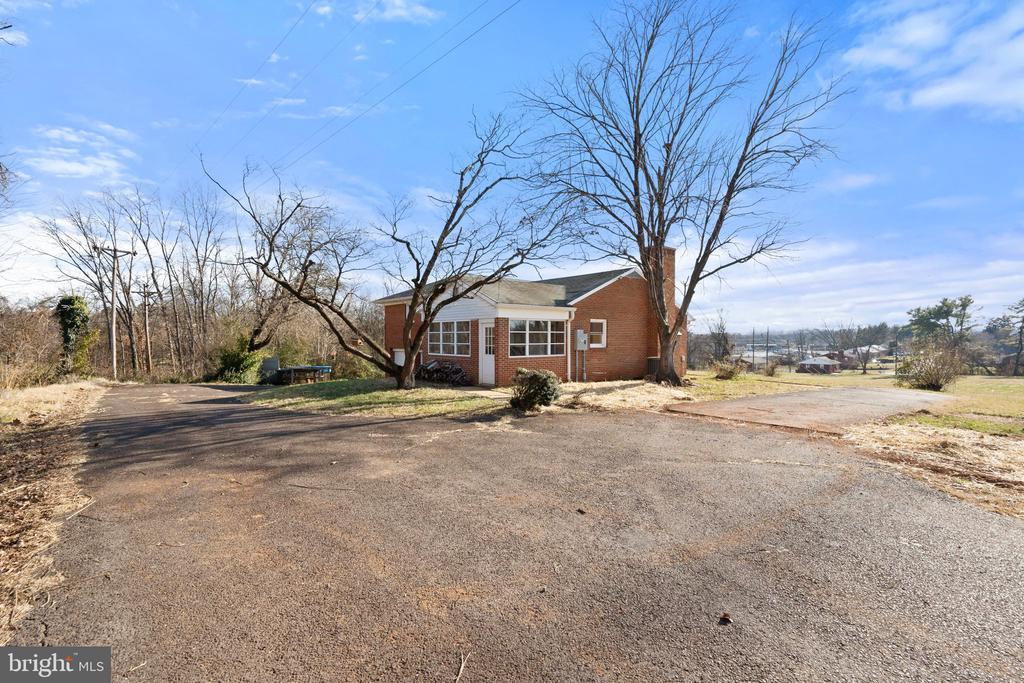 515 RADIO LANE, CULPEPER, Virginia 22701, 4 Bedrooms Bedrooms, ,1 BathroomBathrooms,Residential,515 RADIO LANE,VACU2009504 MLS # VACU2009504