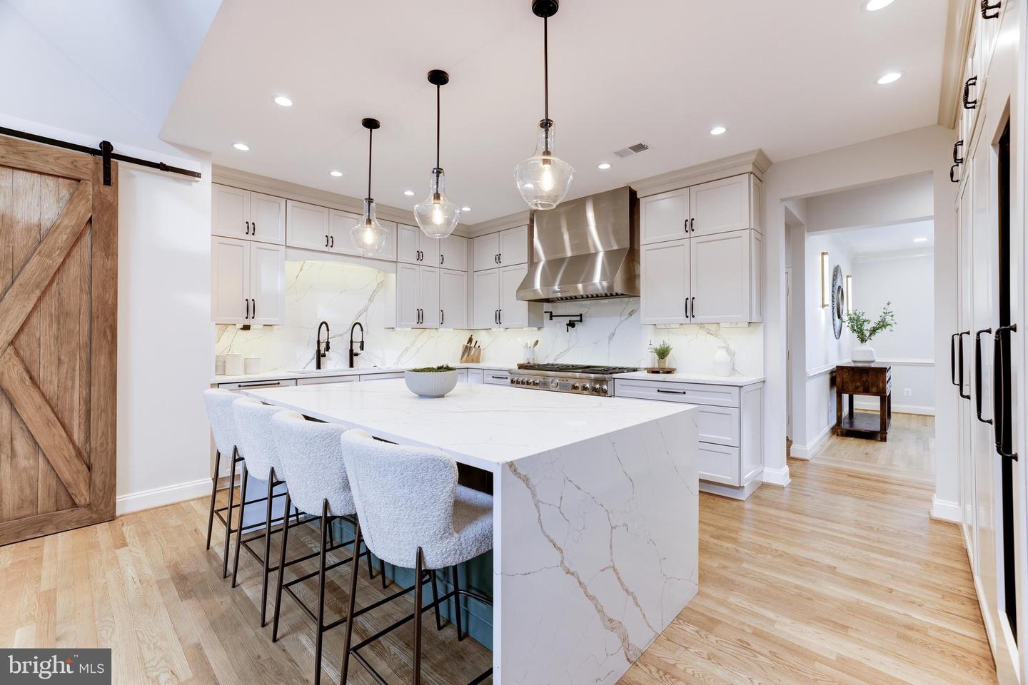 18969 PEALE LN, LEESBURG, Virginia 20175, 5 Bedrooms Bedrooms, ,4 BathroomsBathrooms,Residential,For sale,18969 PEALE LN,VALO2092038 MLS # VALO2092038