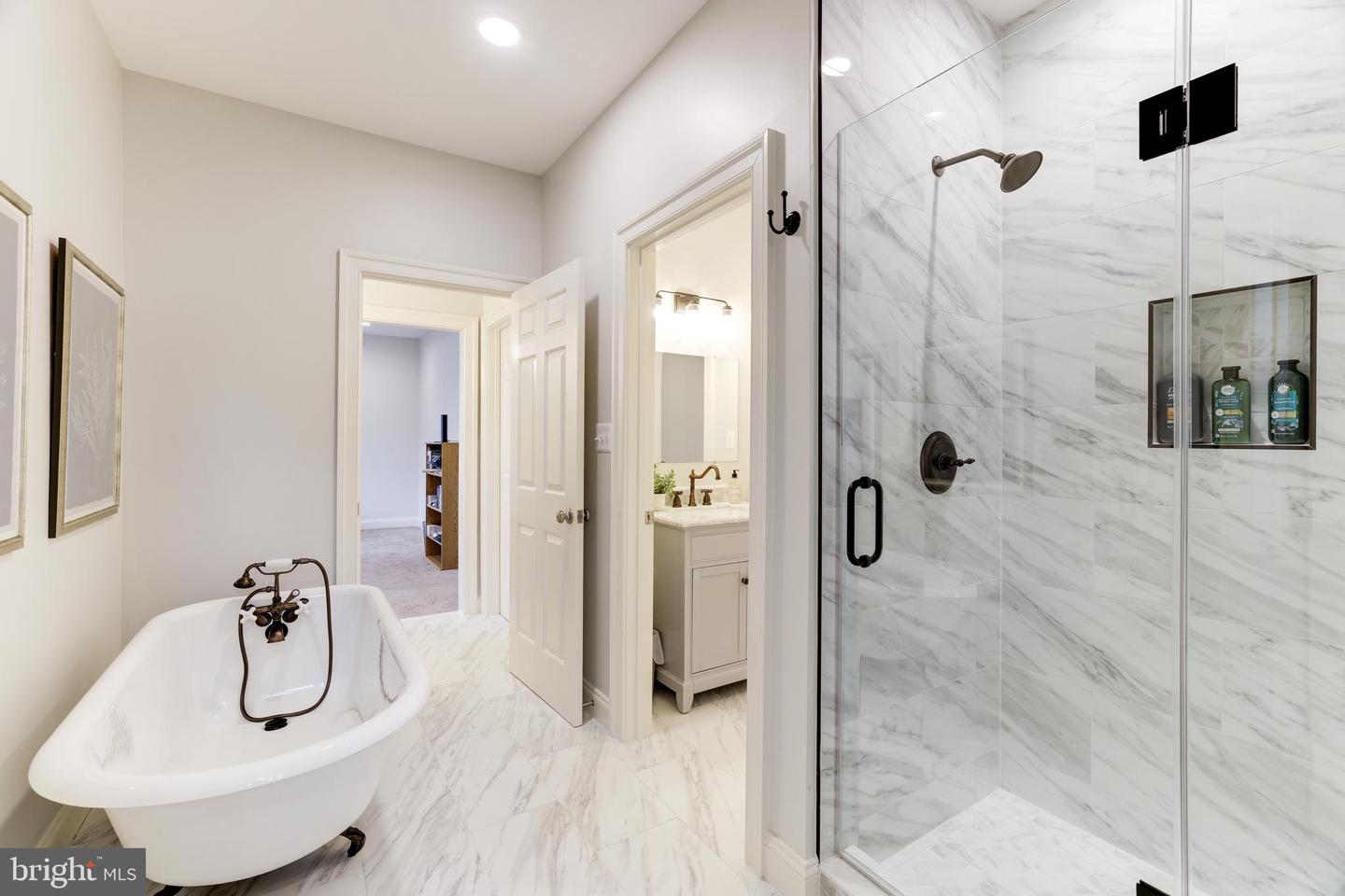 18969 PEALE LN, LEESBURG, Virginia 20175, 5 Bedrooms Bedrooms, ,4 BathroomsBathrooms,Residential,For sale,18969 PEALE LN,VALO2092038 MLS # VALO2092038