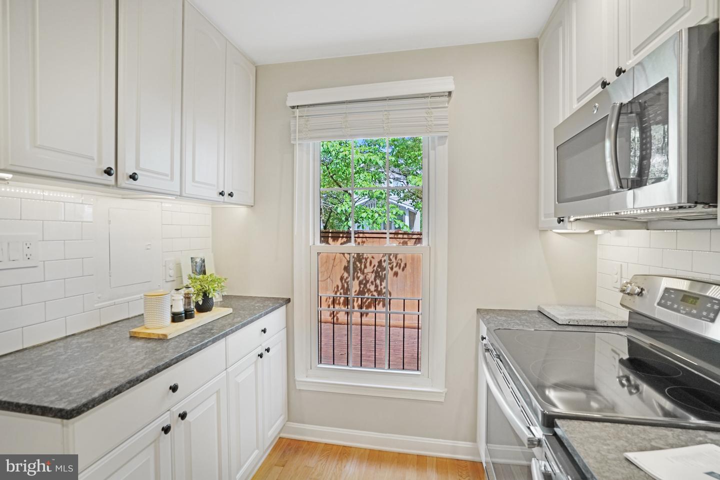 1948 N CLEVELAND ST, ARLINGTON, Virginia 22201, 2 Bedrooms Bedrooms, ,2 BathroomsBathrooms,Residential,For sale,1948 N CLEVELAND ST,VAAR2055014 MLS # VAAR2055014