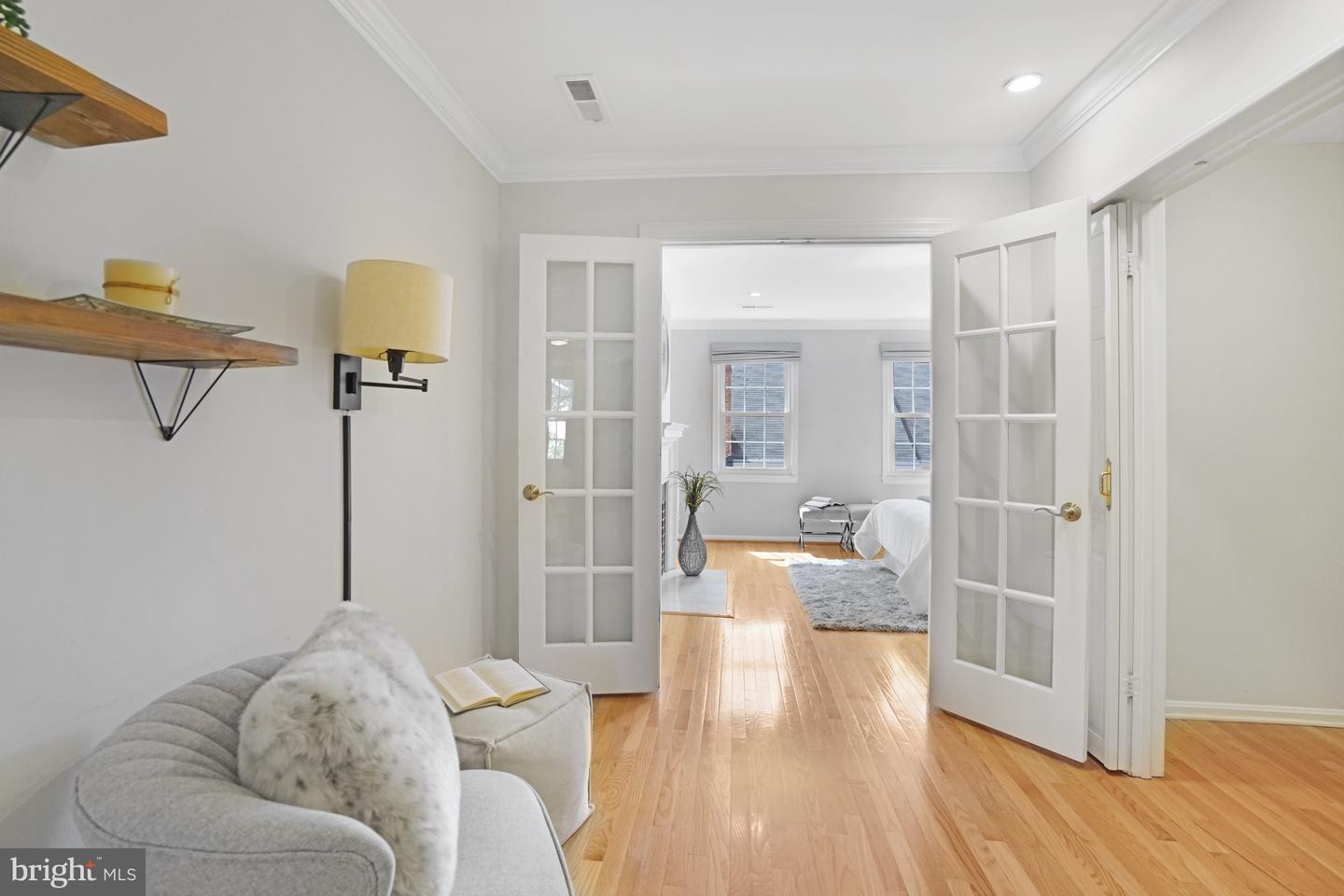 1948 N CLEVELAND ST, ARLINGTON, Virginia 22201, 2 Bedrooms Bedrooms, ,2 BathroomsBathrooms,Residential,For sale,1948 N CLEVELAND ST,VAAR2055014 MLS # VAAR2055014