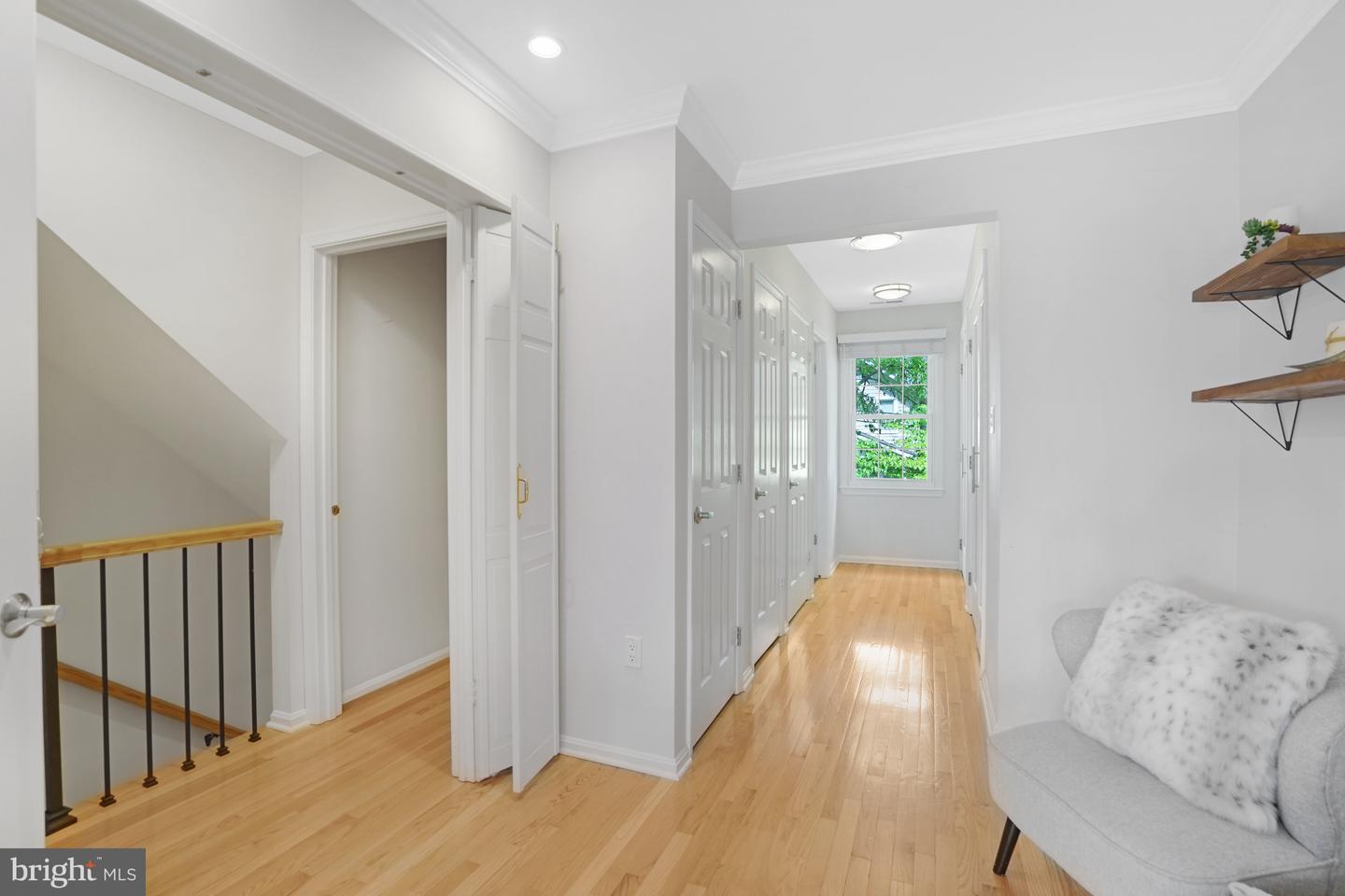 1948 N CLEVELAND ST, ARLINGTON, Virginia 22201, 2 Bedrooms Bedrooms, ,2 BathroomsBathrooms,Residential,For sale,1948 N CLEVELAND ST,VAAR2055014 MLS # VAAR2055014