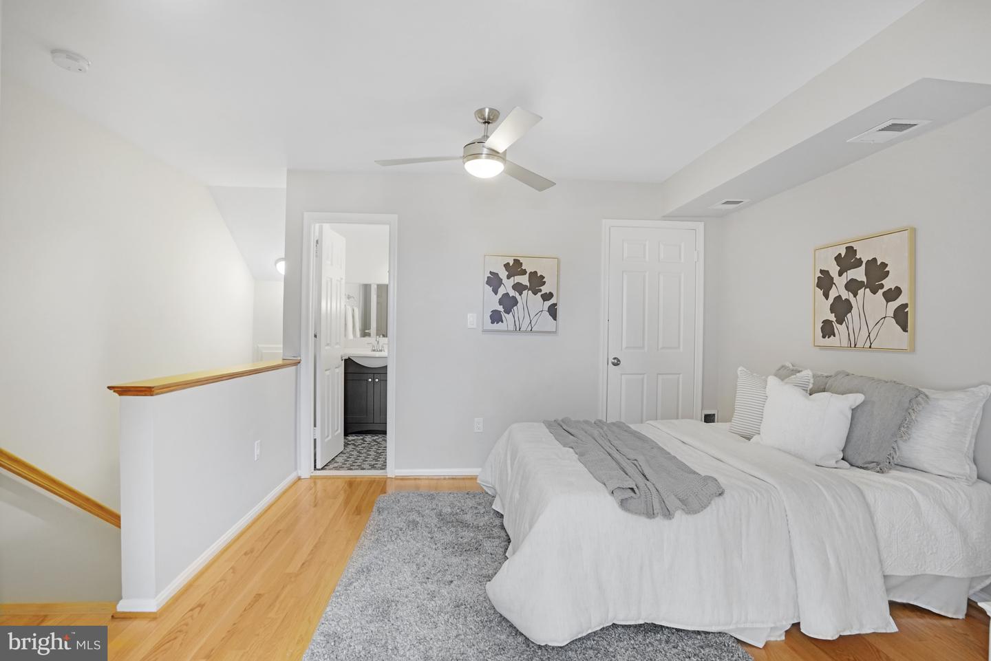 1948 N CLEVELAND ST, ARLINGTON, Virginia 22201, 2 Bedrooms Bedrooms, ,2 BathroomsBathrooms,Residential,For sale,1948 N CLEVELAND ST,VAAR2055014 MLS # VAAR2055014
