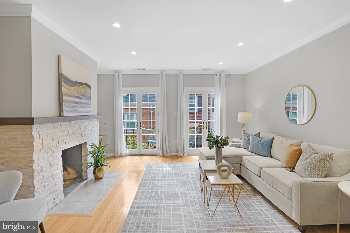 1948 N CLEVELAND ST, ARLINGTON, Virginia 22201, 2 Bedrooms Bedrooms, ,2 BathroomsBathrooms,Residential,For sale,1948 N CLEVELAND ST,VAAR2055014 MLS # VAAR2055014