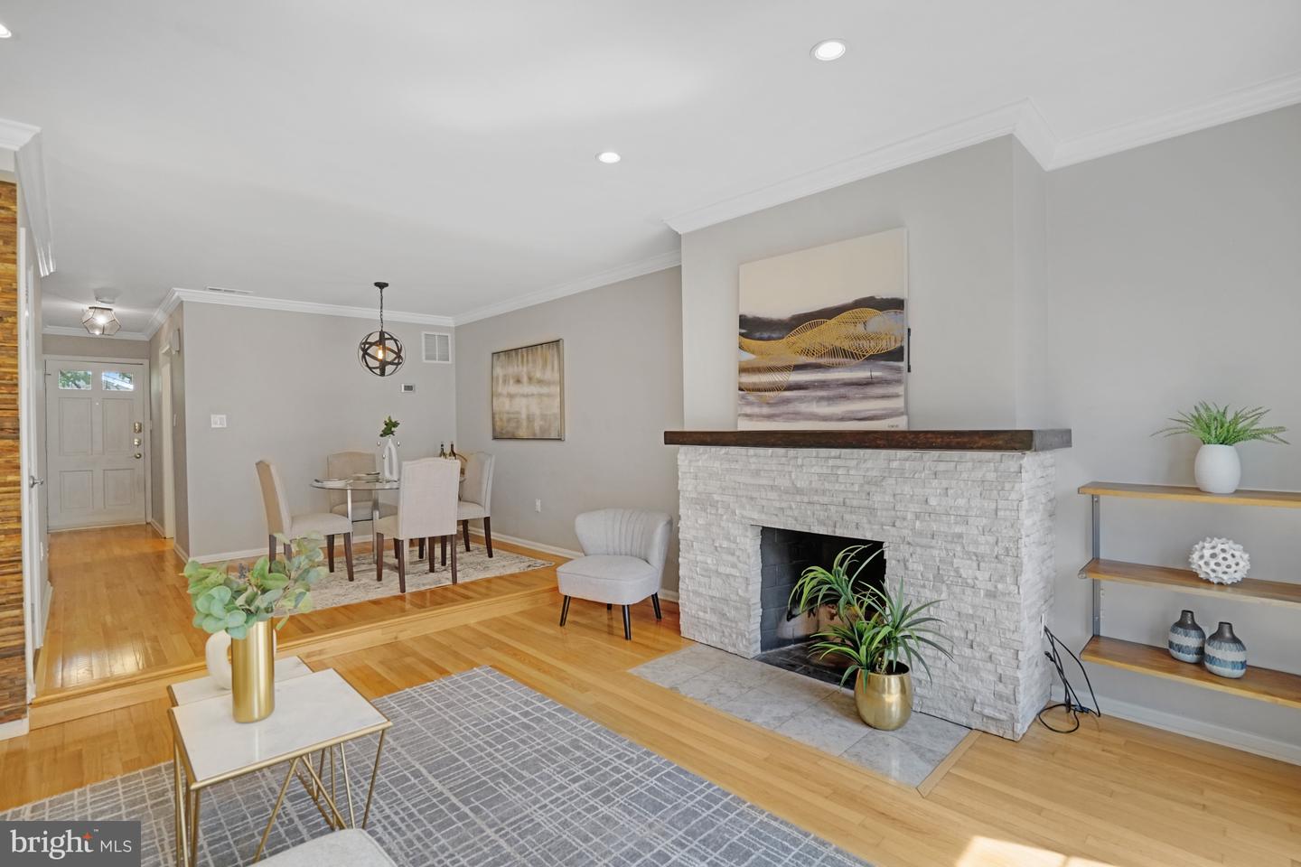 1948 N CLEVELAND ST, ARLINGTON, Virginia 22201, 2 Bedrooms Bedrooms, ,2 BathroomsBathrooms,Residential,For sale,1948 N CLEVELAND ST,VAAR2055014 MLS # VAAR2055014