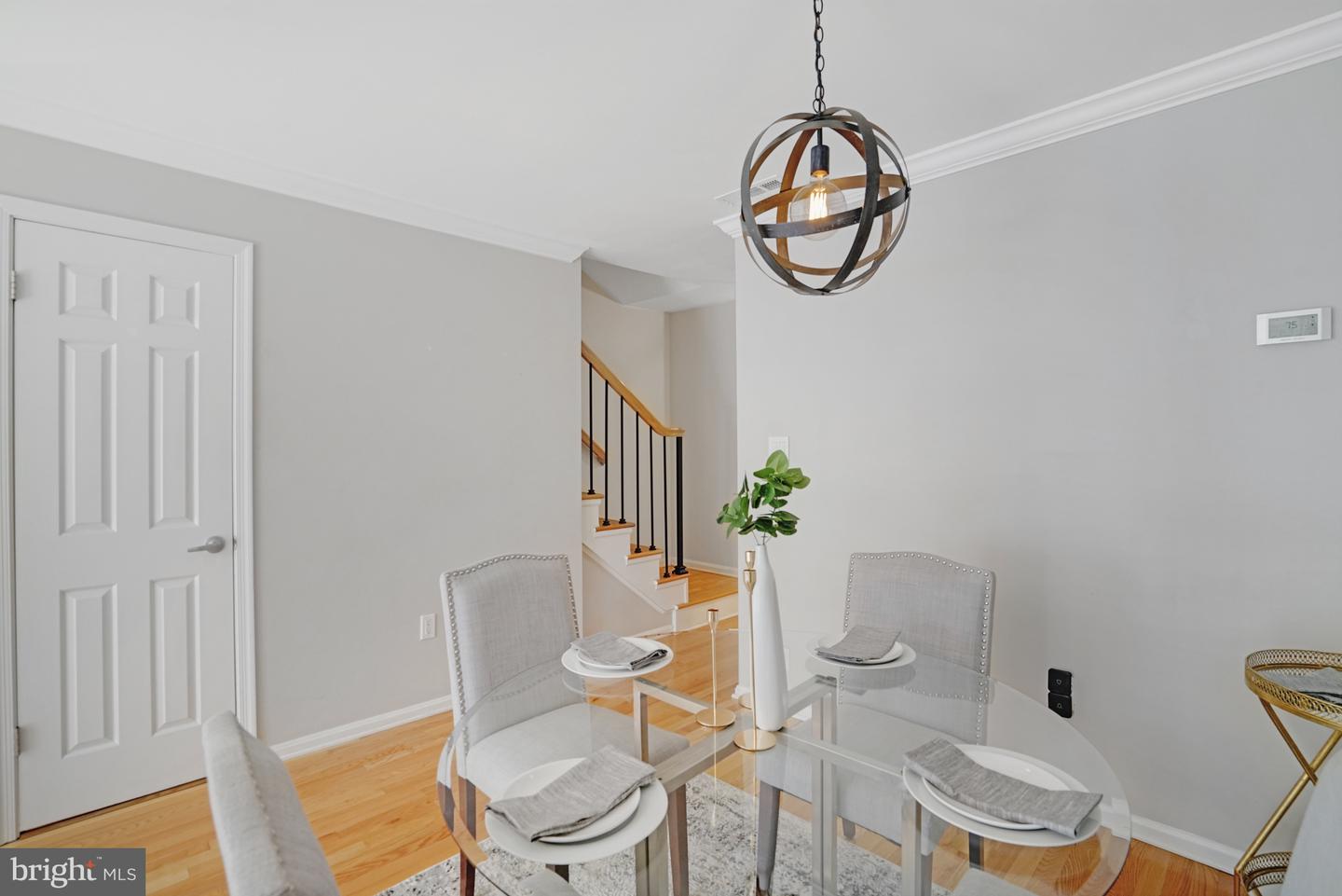 1948 N CLEVELAND ST, ARLINGTON, Virginia 22201, 2 Bedrooms Bedrooms, ,2 BathroomsBathrooms,Residential,For sale,1948 N CLEVELAND ST,VAAR2055014 MLS # VAAR2055014